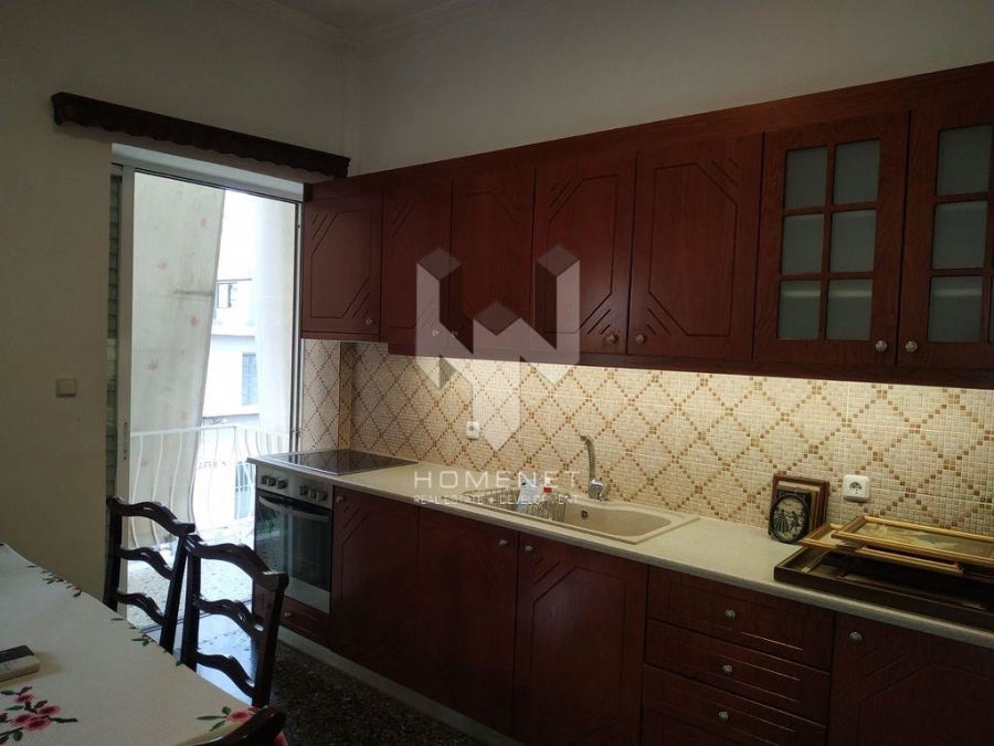(For Sale) Residential Floor Apartment || Athens South/Palaio Faliro - 60 Sq.m, 2 Bedrooms, 189.000€ 